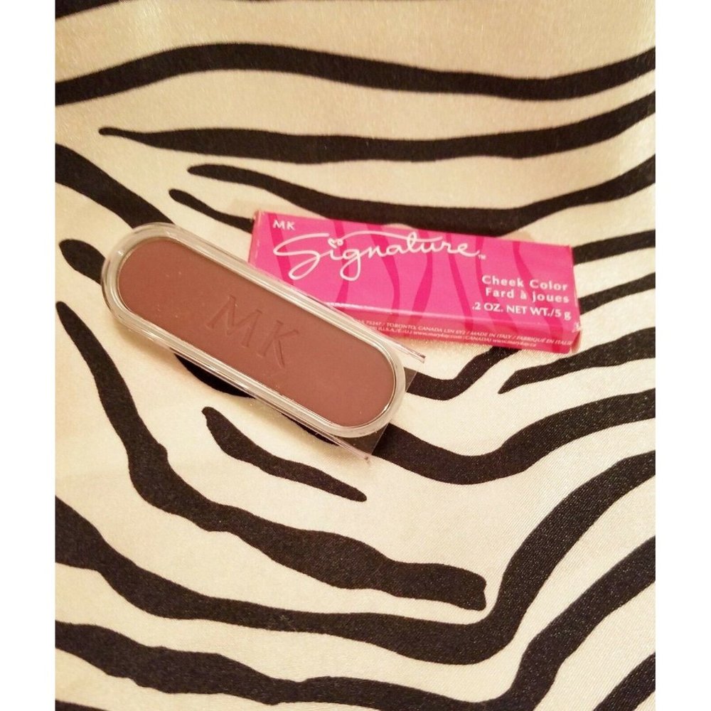 Mary Kay Sig Cheek Color *EGGPLANT* #8866